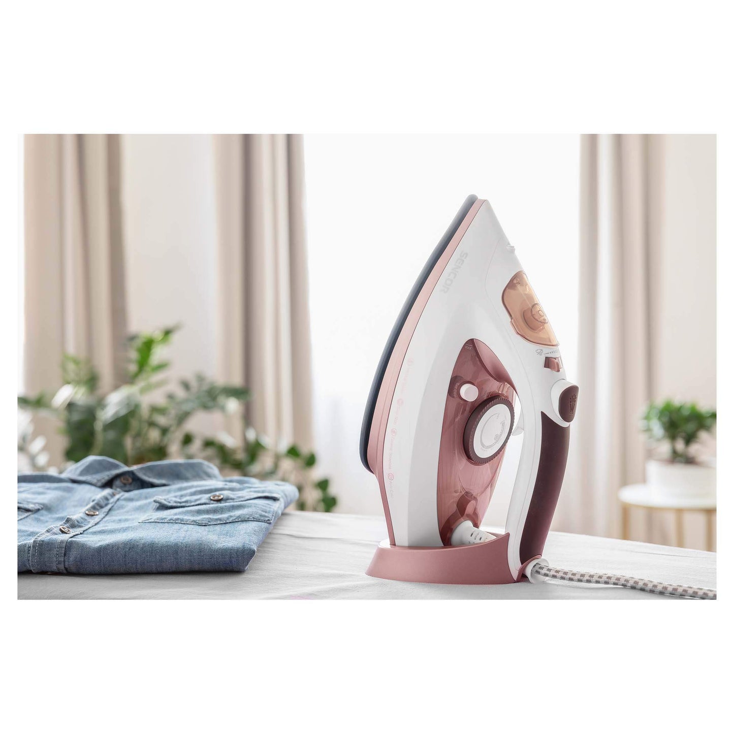 Steam Iron SSI3520RS