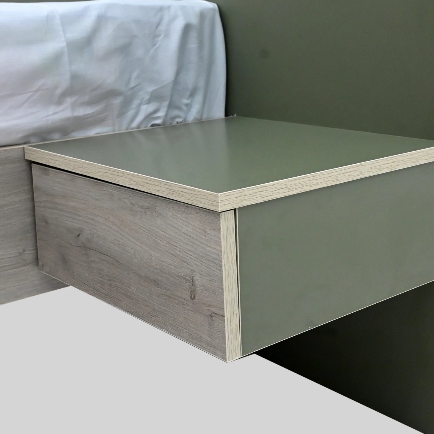 Hyphen - Bed & Dresser