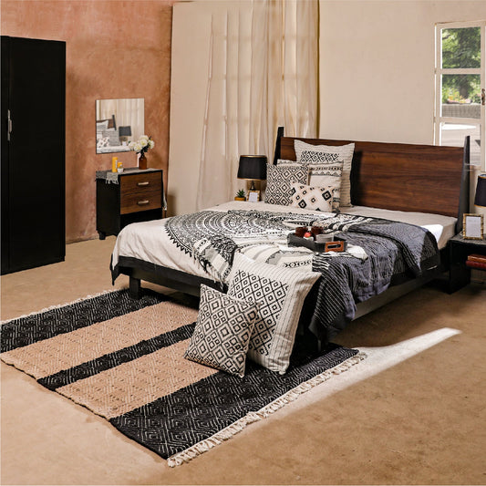 Savior - Bed, Dresser & 3 Door wardrobe