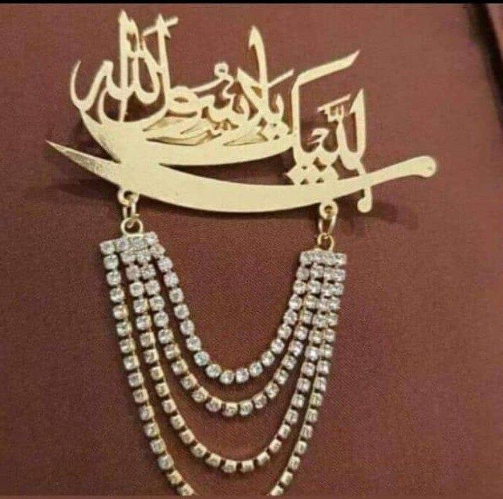 Islamic Coat Lapel Pin – Eid Milad Un Nabi Gift – 24K Gold/Silver Plated – Pure Brass Material – Durable & Elegant Islamic Pin for Men