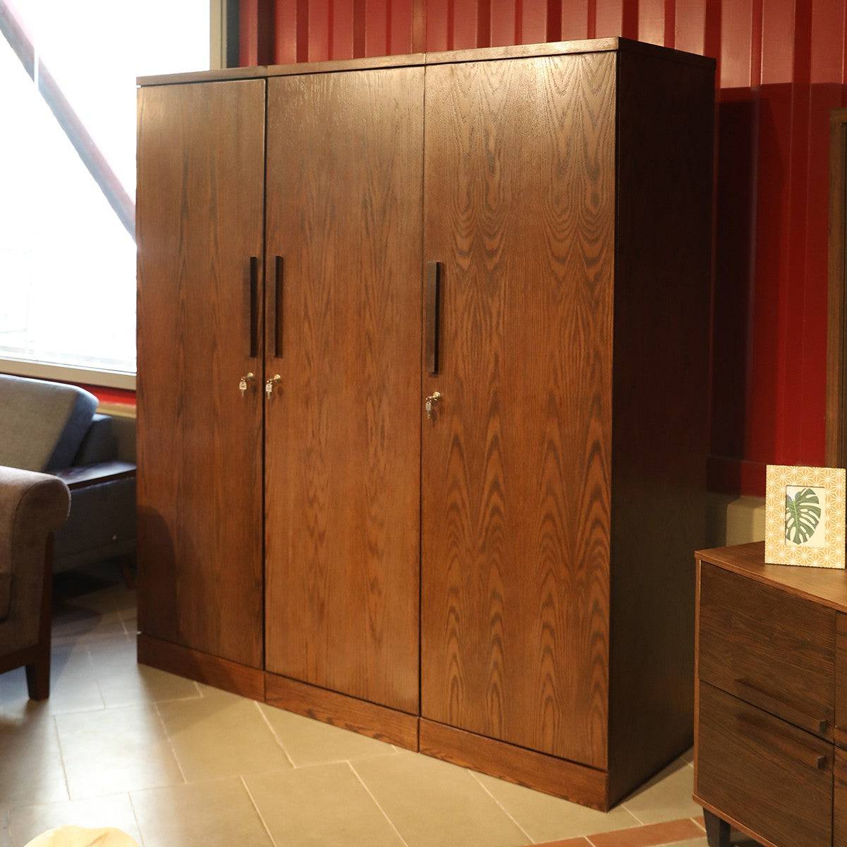 Parker 3 Door Wardrobe(Walnut)