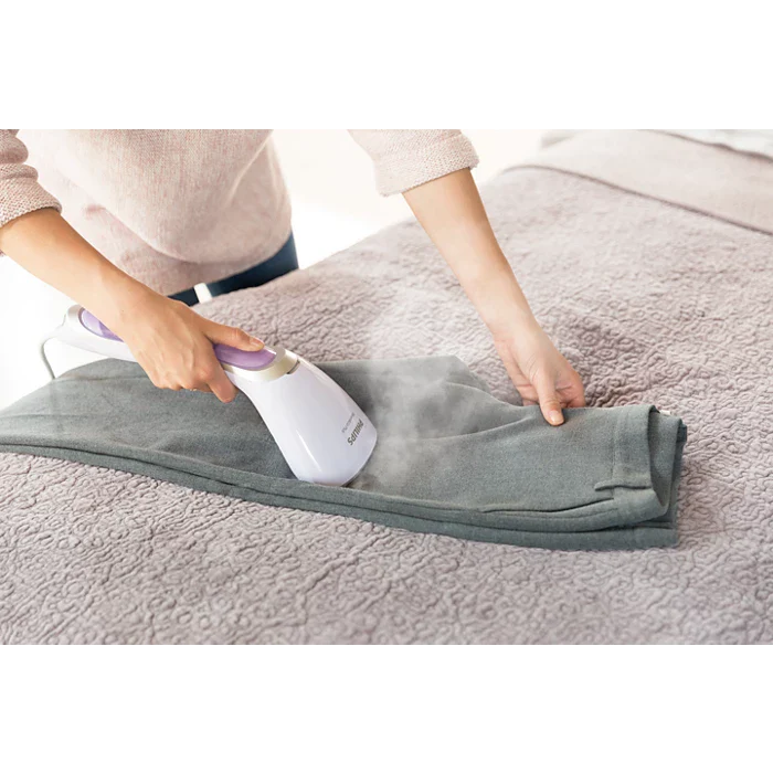 Philips Steam&Go Handheld garment steamer GC360/36