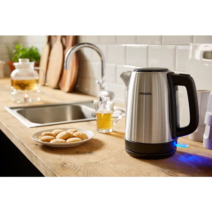 Philips Daily Collection Metal Kettle-Spring Lid, Light indicator HD9350/92